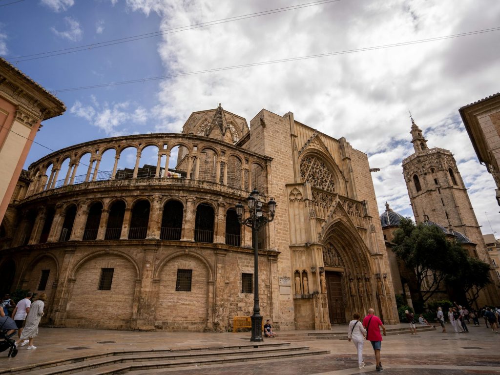 Madrid to Valencia by train